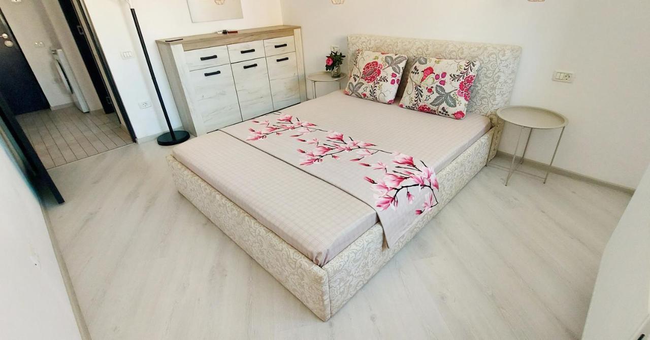 Daisy Apartament Năvodari Eksteriør billede